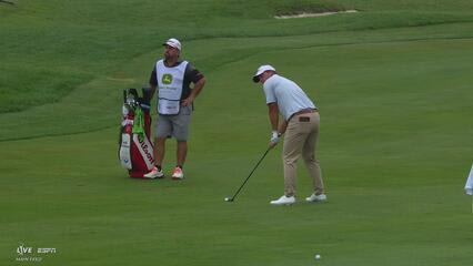 Zachary Bauchou drains 10-foot putt for birdie on No. 2 at John Deere