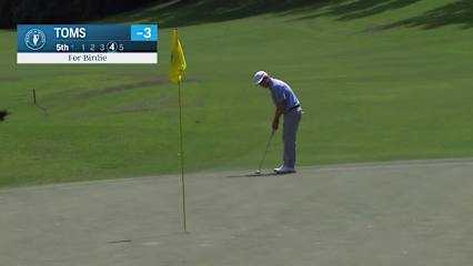 David Toms makes birdie putt on No. 5 at Regions Tradition