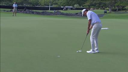 Stephen Ames makes short putt for birdie at Mitsubishi