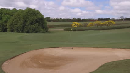 Refioglu, Buttacavoli share clubhouse lead at Brazil Open