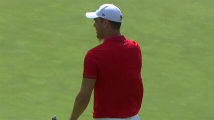 Martin Kaymer rolls in 38-foot putt for birdie at the Memorial