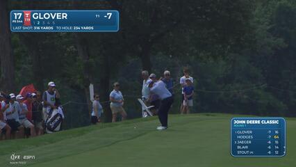 Lucas Glover sinks 8-foot putt for birdie on No. 17 at John Deere
