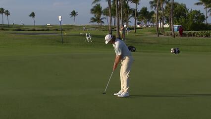 Nicolo Galletti makes birdie on No. 16 at Bahamas Classic Atlantis
