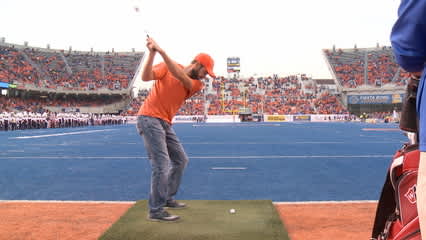 Troy Merritt's golf shot at Boise State football game
