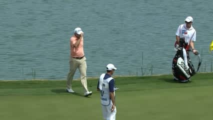 Ben Curtis chips in for birdie on No. 3 at Valero
