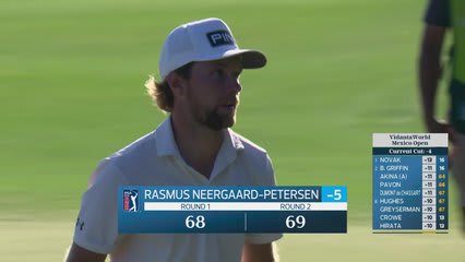 Rasmus Neergaard-Petersen holes 29-foot shot for birdie on No. 18 at Mexico Open