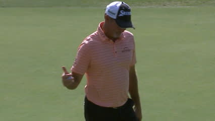 Jerry Kelly sticks tee shot for birdie on No. 16 at Wyndham