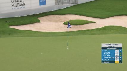 Ludvig Åberg gets up-and-down from 87 yards for birdie on No. 15 at Charles Schwab