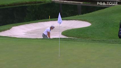 Tim Wilkinson holes out from bunker to make birdie at Workday