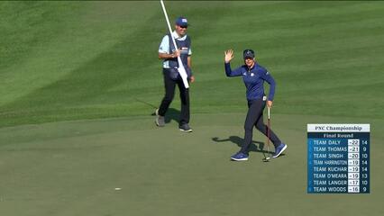 Annika Sorenstam holes birdie putt at PNC Championship
