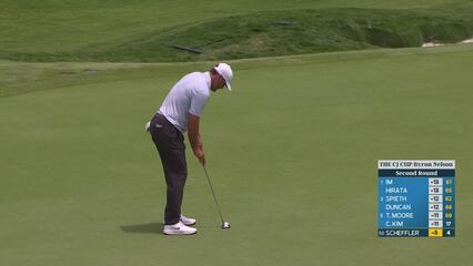 Scottie Scheffler sinks 8-foot putt for birdie on No. 5 at THE CJ CUP