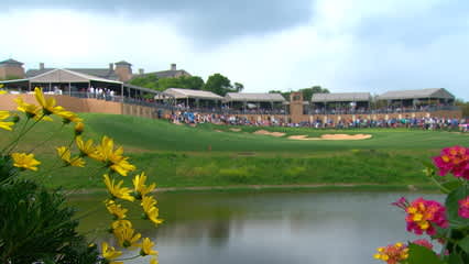 Si Woo Kim keeps the solo lead at Valero