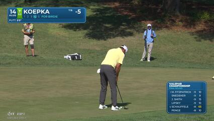 Brooks Koepka sinks 5-foot birdie putt on No. 14 at Valspar