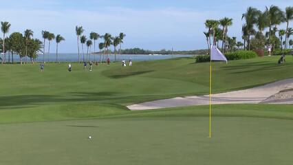 Harry Higgs makes birdie on No. 14 at Bahamas Classic Atlantis