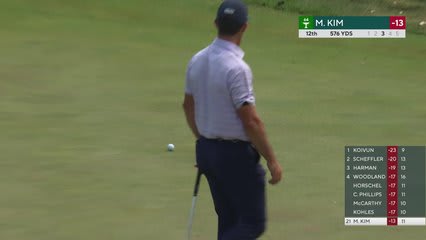 Michael Kim sinks 5-foot putt for birdie on No. 12 at 3M Open