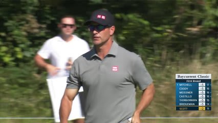 Adam Scott sinks 5-foot putt for birdie on No. 11 at Baycurrent