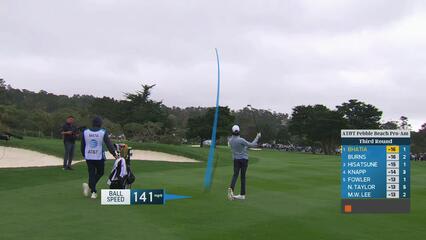 Akshay Bhatia sinks 9-foot birdie putt on No. 2 at AT&T Pebble Beach