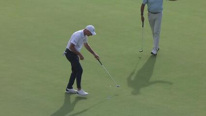 Jim Furyk makes birdie on No. 18 at Mitsubishi Electric Championship at Hualalai