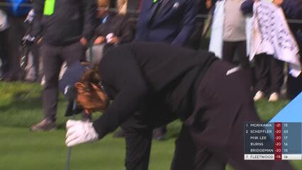 Tommy Fleetwood hits 185-yard tee shot to 5 feet, sets up birdie on No. 17 at AT&T Pebble Beach