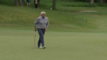 Colin Montgomerie sinks birdie putt at American