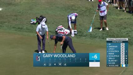 Gary Woodland drains 13-foot putt for birdie on No. 5 at Valspar