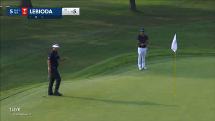 Hank Lebioda chips in from 18-feet for birdie at Rocket Mortgage