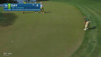Jason Day sinks 27-foot birdie putt on No. 14 at RBC Heritage