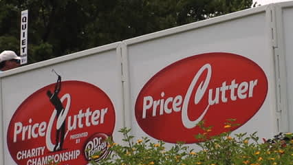 Mackenzie Hughes captures the 54-hole lead at Price Cutter Charity