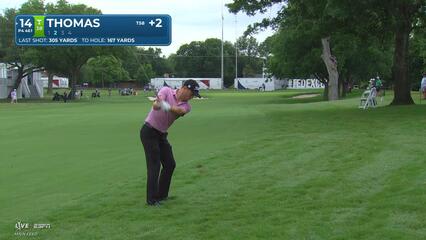Justin Thomas's 169-yard approach sets up birdie on No. 14 at Charles Schwab
