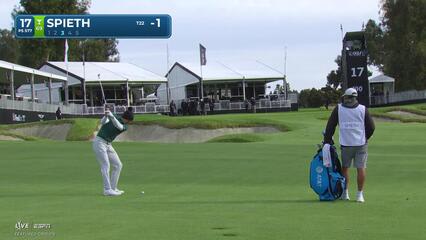 Jordan Spieth holes out 21-foot birdie putt on No. 17 at The Genesis