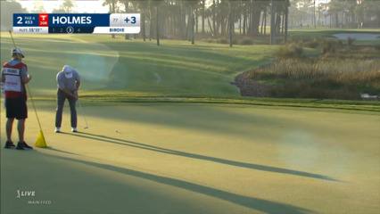 J.B. Holmes holes 15-foot putt for birdie at Honda
