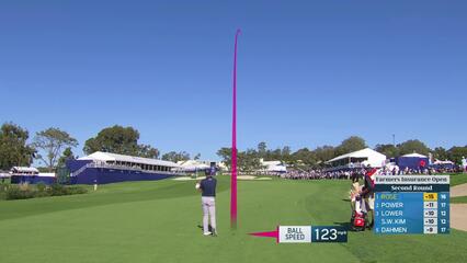 Justin Rose hits 164-yard approach to 4 feet, sets up birdie on No. 17 at Farmers
