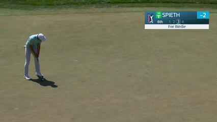 Jordan Spieth sinks a 20-foot birdie putt on No. 6 at Valspar