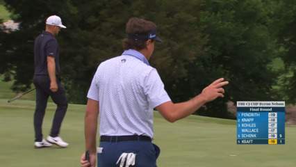 Kelly Kraft pours in a 28-foot birdie putt at THE CJ CUP