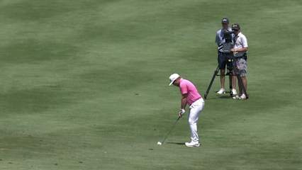 Daniel Summerhays throws dart and birdies at Utah Championship