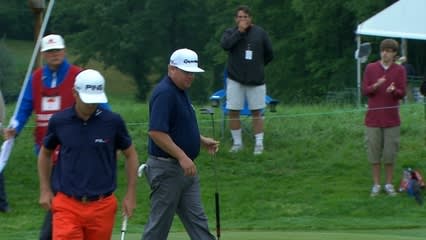 Carl Pettersson negotiates his 18-foot putt for birdie at Travelers
