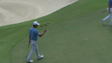 Hideto Tanihara sinks birdie putt from the fringe at Sony Open
