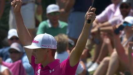 Blayne Barber sinks long birdie on No. 17 at THE PLAYERS