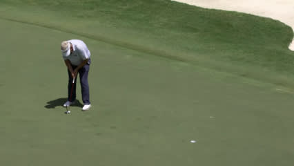 Colin Montgomerie makes birdie putt at Tradition