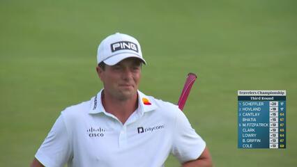 Viktor Hovland gets up-and-down from 112 yards for birdie on No. 18 at Travelers