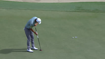 James Hahn confidently drills eagle putt at Sony Open