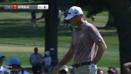 Brendan Steele chips-in from fringe at BMW Championship