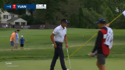 Carl Yuan makes short putt for birdie at Rocket Mortgage