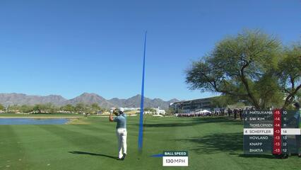 Scottie Scheffler drains 8-foot putt for birdie on No. 15 at WM Phoenix Open