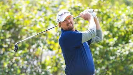 Tim Petrovic leads at Shaw Charity Classic