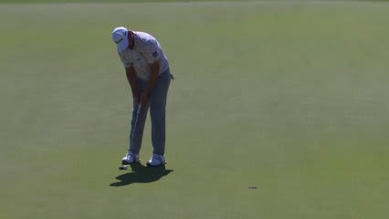 Andrew Novak drains 4-foot putt for birdie on No. 6 at Mexico Open