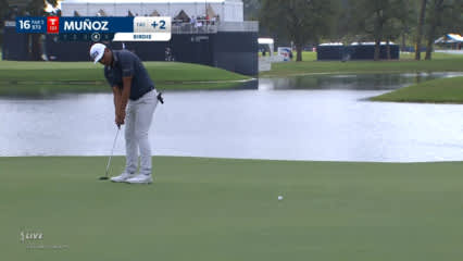 Sebastián Muñoz sends in 16-footer for birdie at Cadence Bank