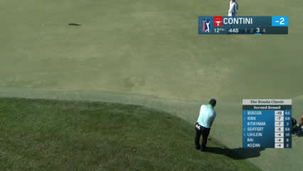 Martin Contini chips in for birdie at Honda