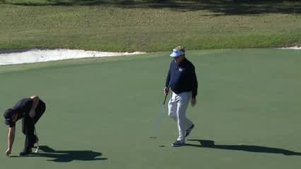 Carl Pettersson sinks long birdie putt at Sanderson Farms