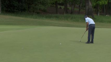 Lee Janzen drains birdie putt at Mitsubishi